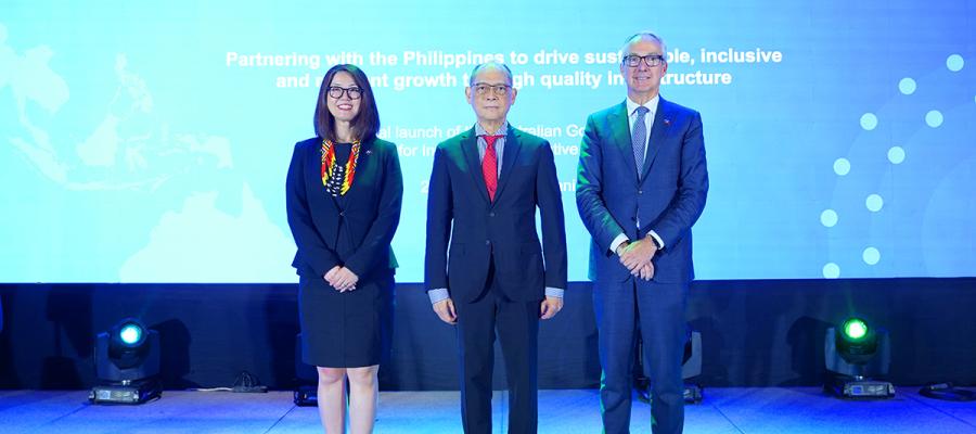 Ambassador Yu, Dr Diokno and Mr Moore at P4I launch in the Philippines