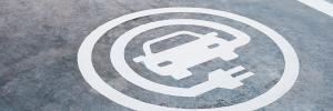Parking spot for electric vehicles to charge 