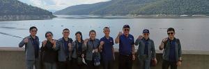 Laos delegates on a study tour to Thailand's Bhumibol dam